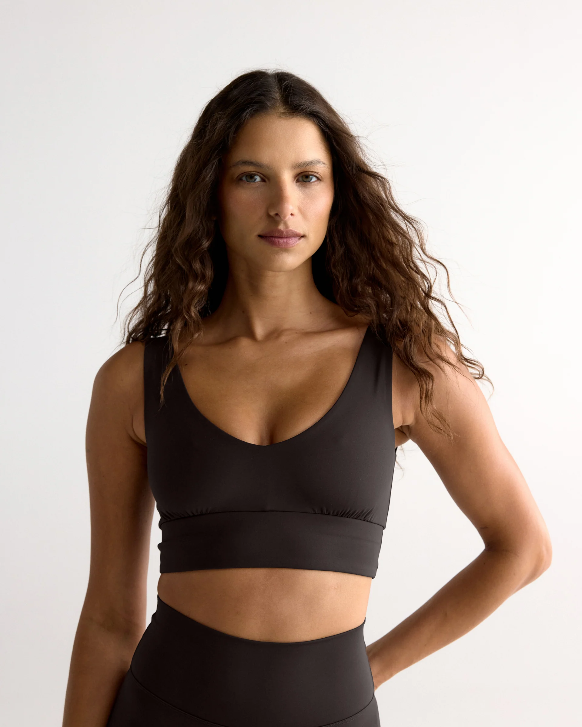 Ultimate V-Neck Bra - Coffee Bean - Image 2