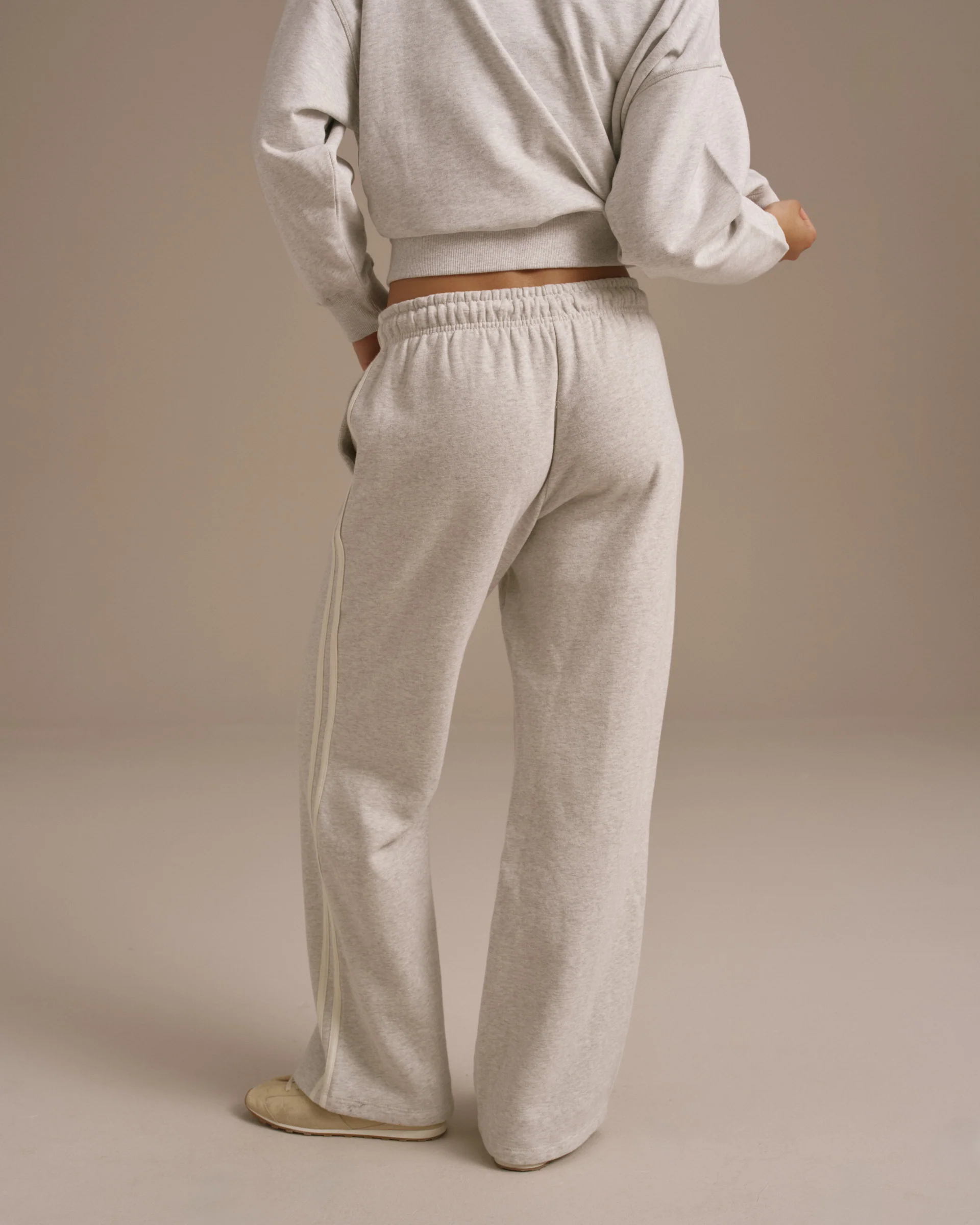 Varsity Loose Fit Sweatpants - Light Grey Melange/Marshmallow White - Image 2